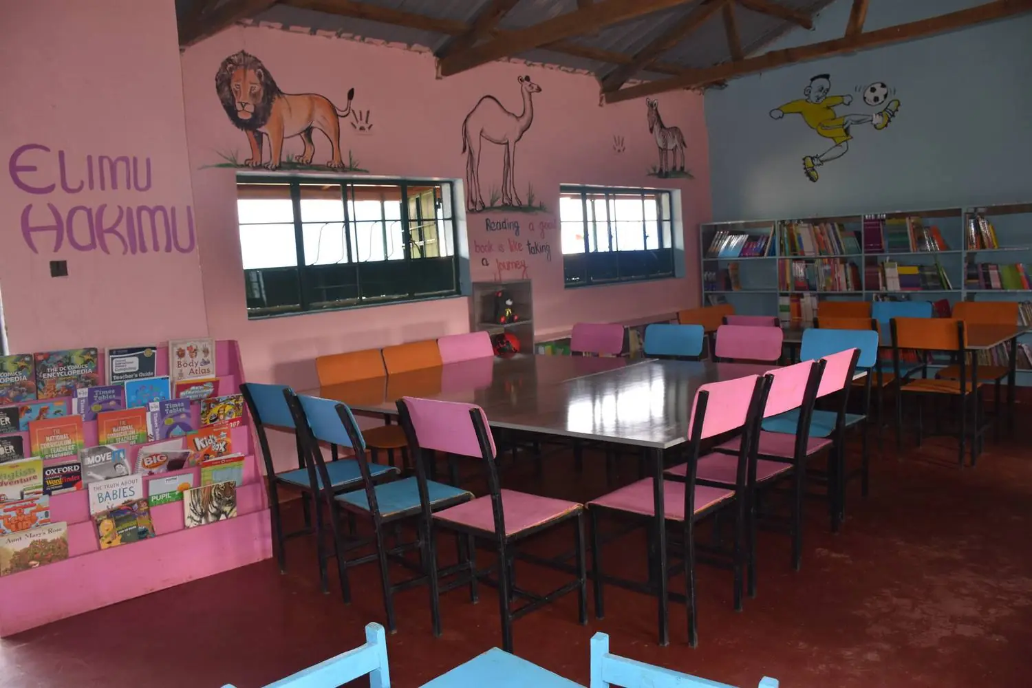 Mwangaza Library photo 4