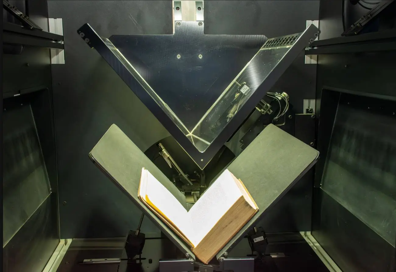 Digitization scanner preserving a book for digital archiving
